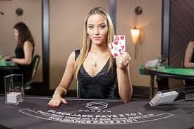 Platform rantai88 dengan kategori sportsbook, kasino langsung, dan slot games